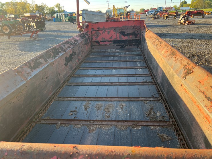 new-holland-185-image-9