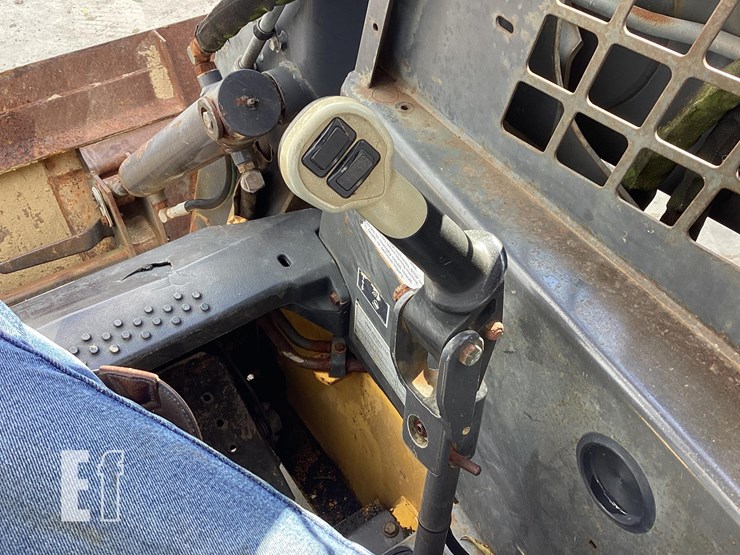 2006-new-holland-l180-image-14