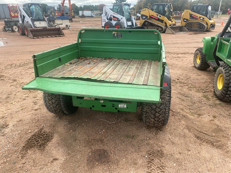 john-deere-gator-image-5