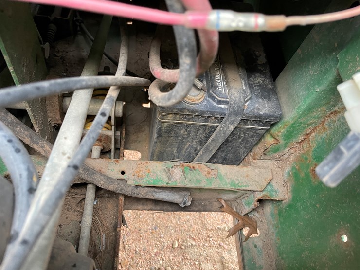 john-deere-gator-image-25