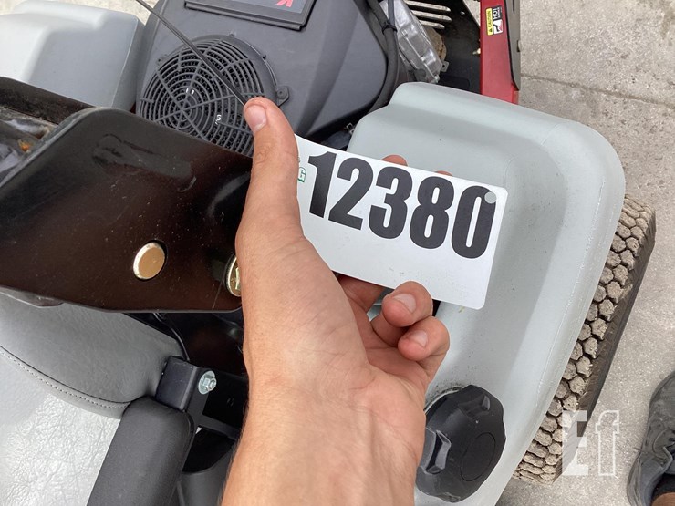 2014-exmark-pne651ka482-image-15