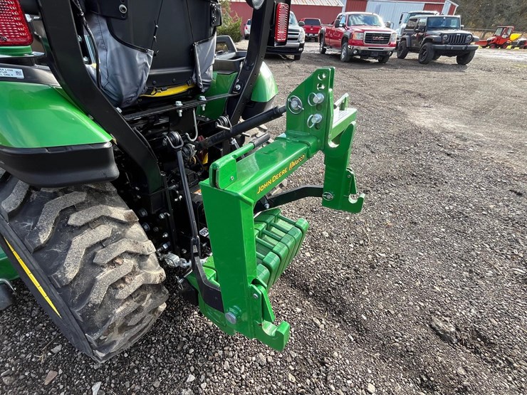 2018-john-deere-2025r-image-20