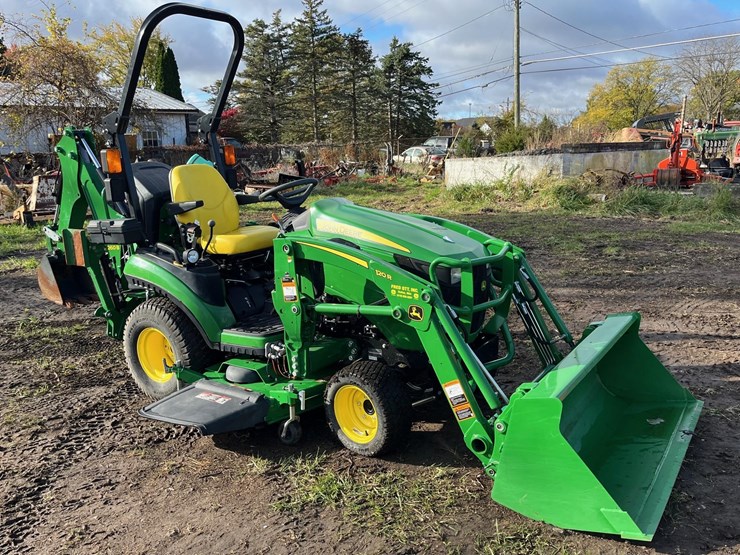 2018-john-deere-1025r-image-1
