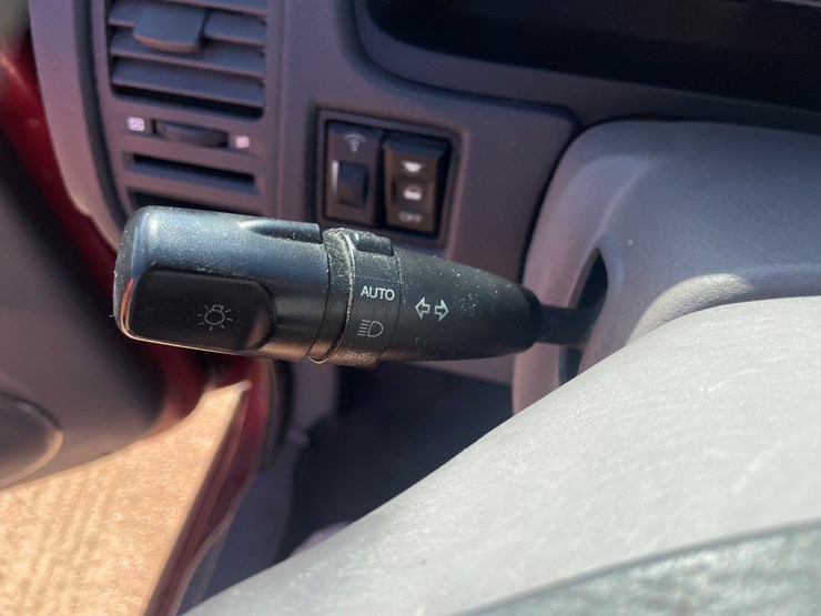 2003-kia-sedona-image-57