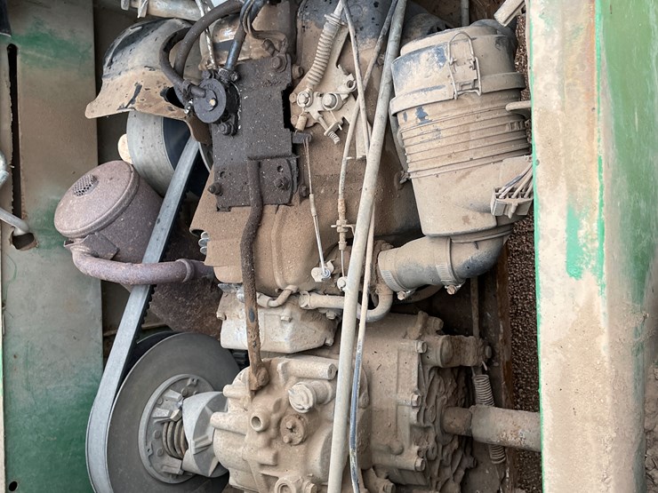 john-deere-gator-image-18