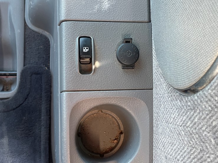 2003-kia-sedona-image-75