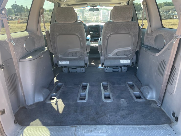 2003-kia-sedona-image-76