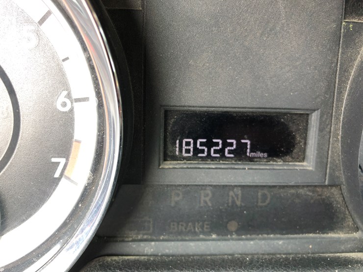 2011-dodge-grand-caravan-image-13