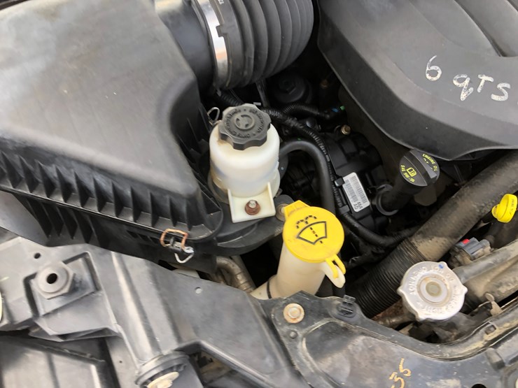 2011-dodge-grand-caravan-image-21