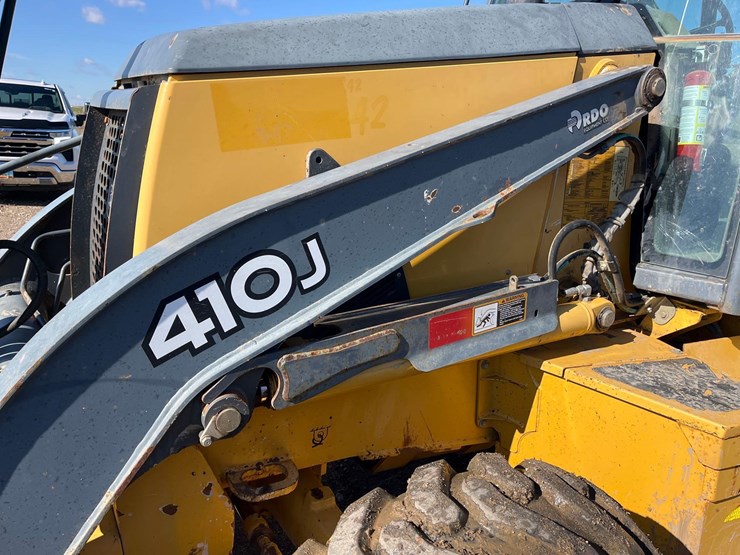 deere-410j-image-23