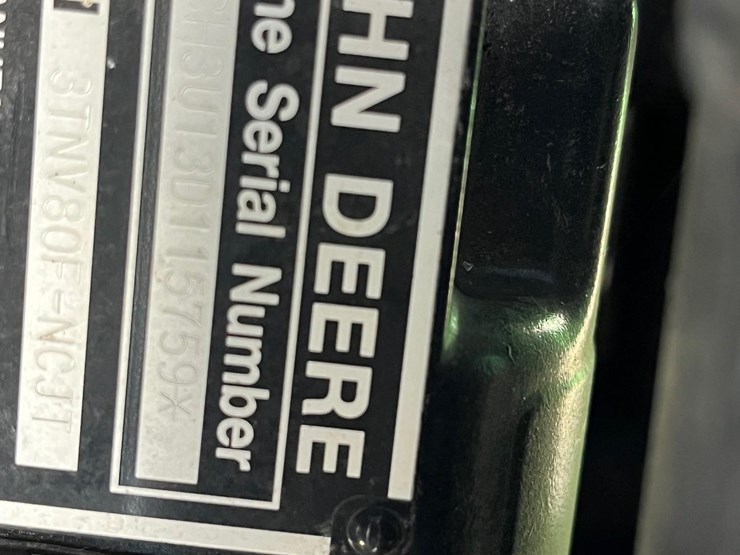 2018-john-deere-1025r-image-23