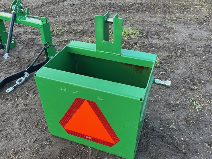 2018-john-deere-1025r-image-39