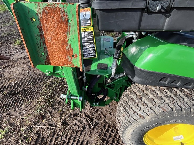 2018-john-deere-1025r-image-19