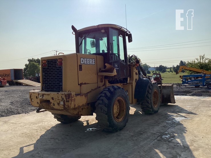 2002-deere-tc44h-image-4