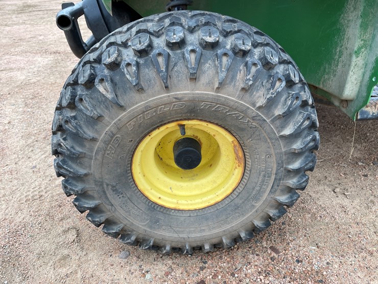 john-deere-gator-image-9