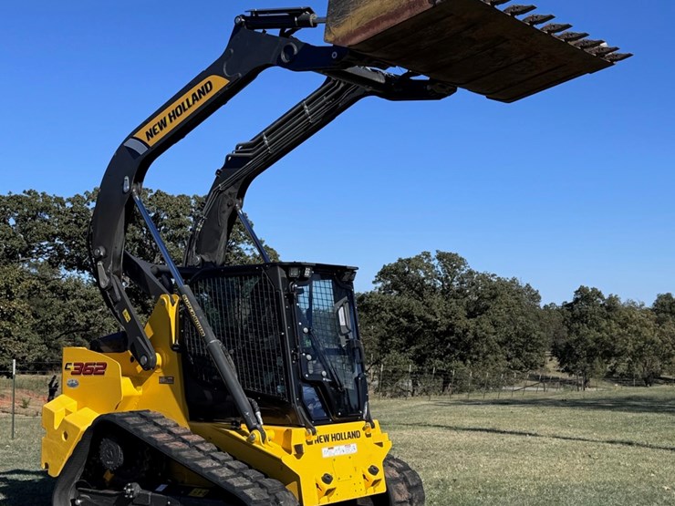 2024-new-holland-c362-image-5