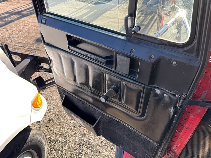 2000-caterpillar-c12-image-12