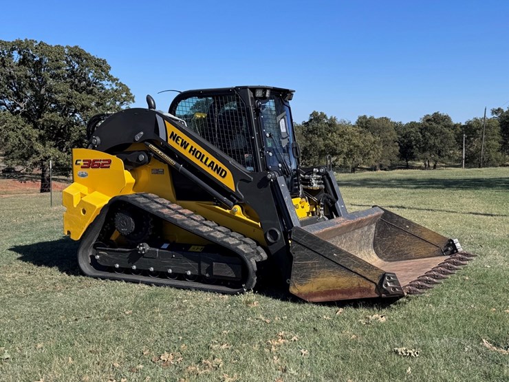 2024-new-holland-c362-image-3