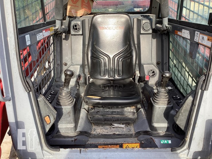 2021-takeuchi-tl12v2-image-14