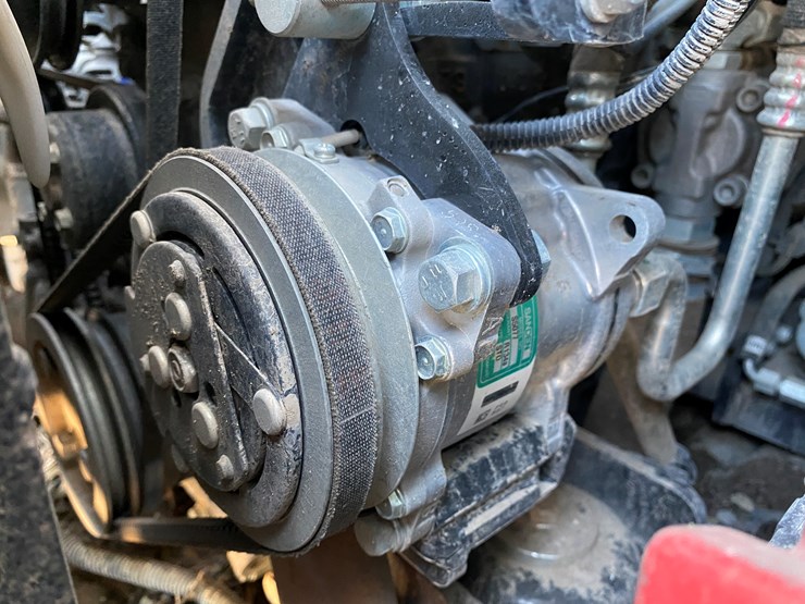 takeuchi-tl8r2-image-23