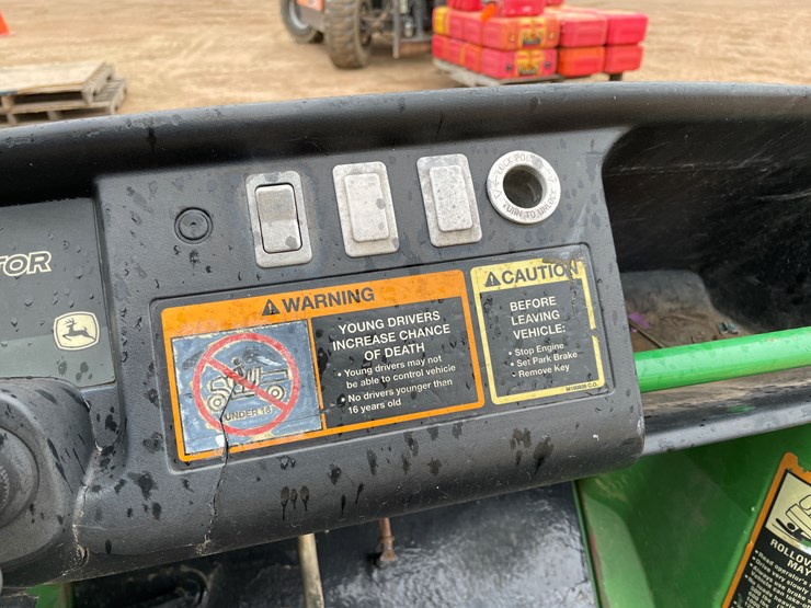 john-deere-gator-image-28