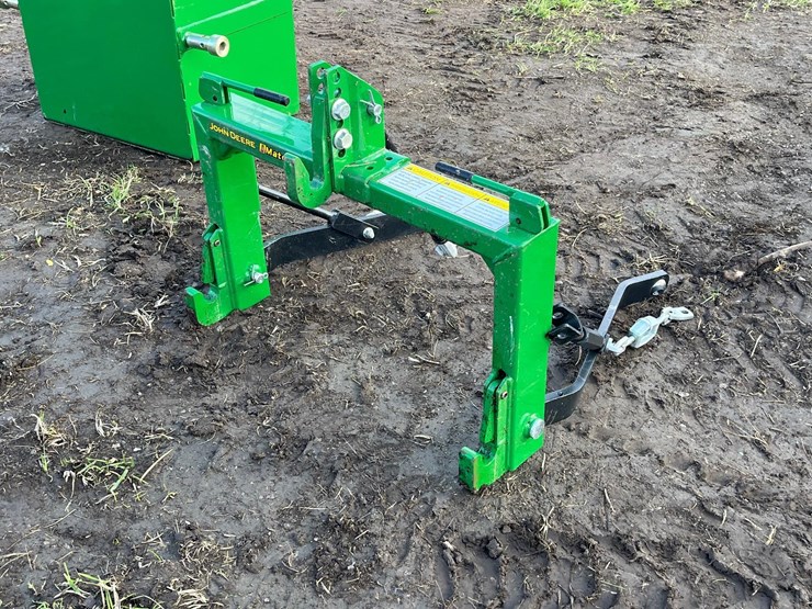 2018-john-deere-1025r-image-33