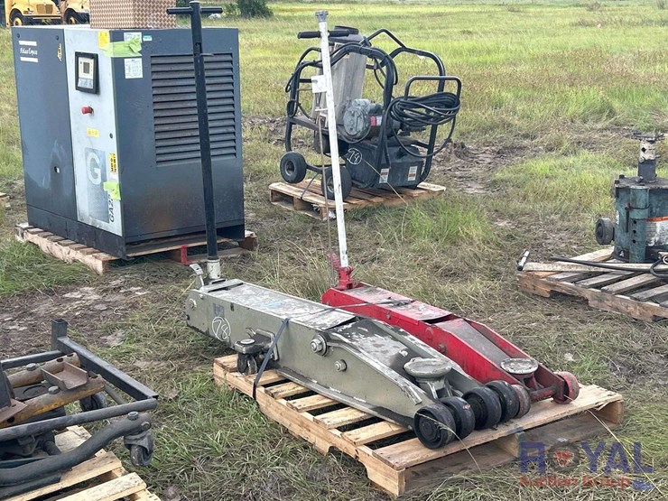 otc-20-ton-hydraulic-service-floor-jack-image-1