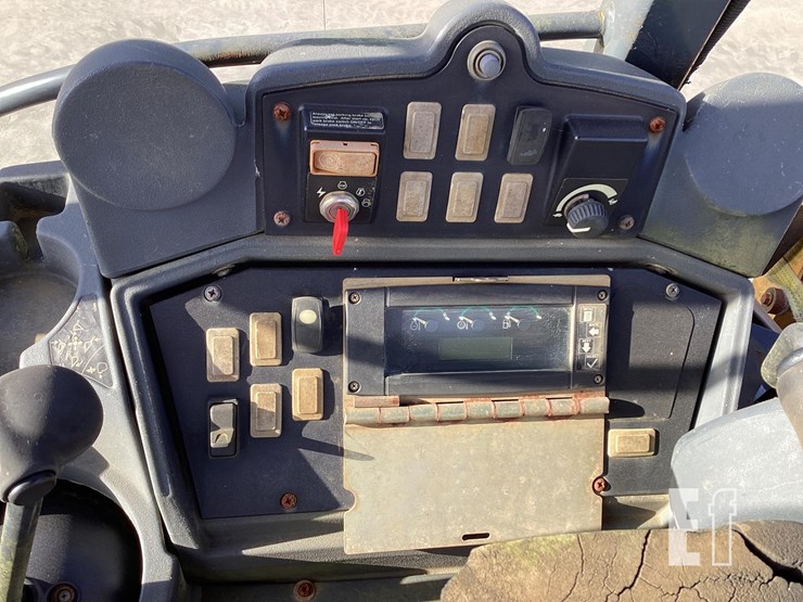 2007-deere-310j-image-15