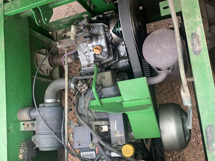 john-deere-gator-image-28