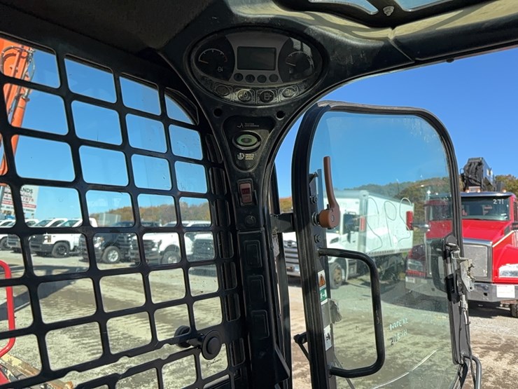 2019-bobcat-t650-image-16