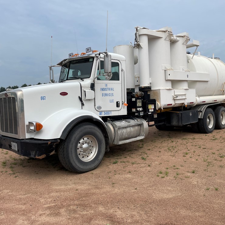 2011 PETERBILT 365