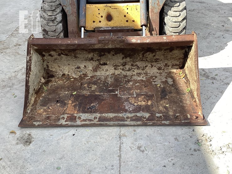 2006-new-holland-l180-image-9