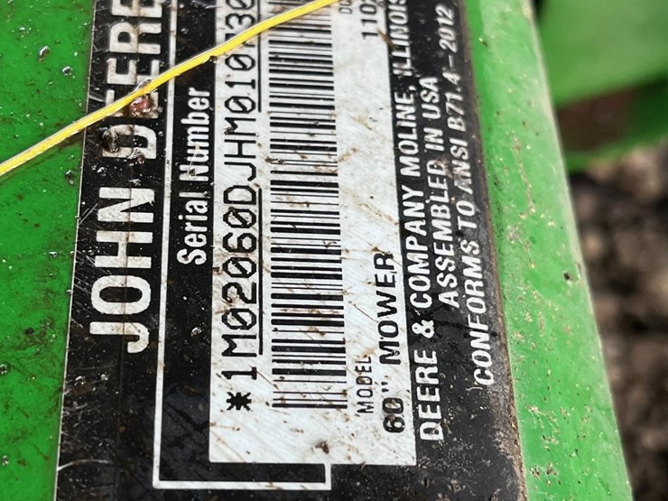 2018-john-deere-2025r-image-30