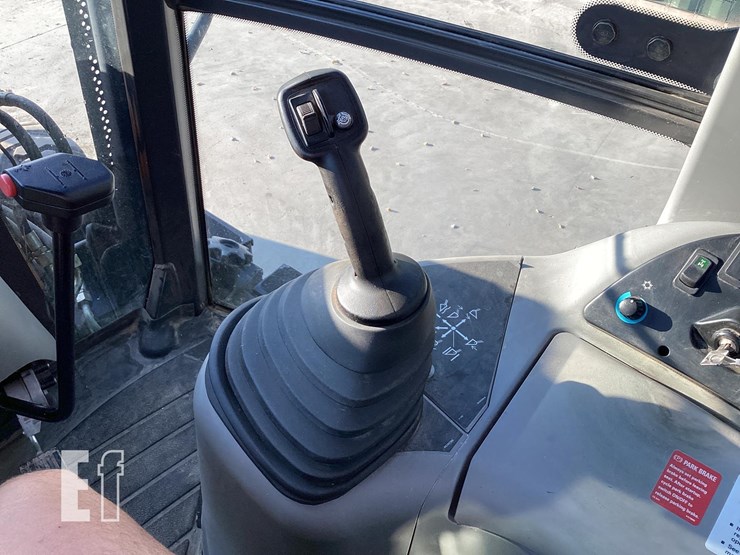 2023-case-580sn-image-18