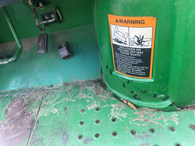 john-deere-gator-image-24