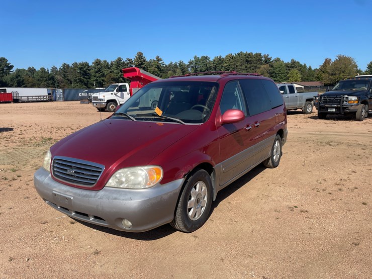 2003-kia-sedona-image-1