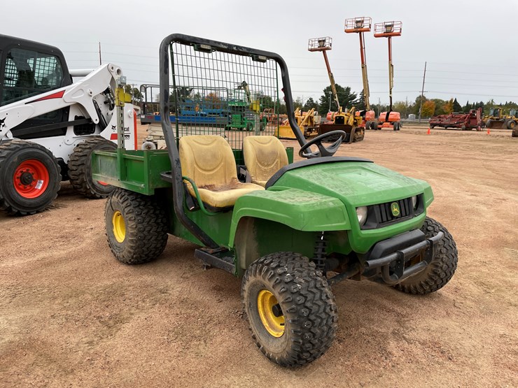 john-deere-gator-image-3