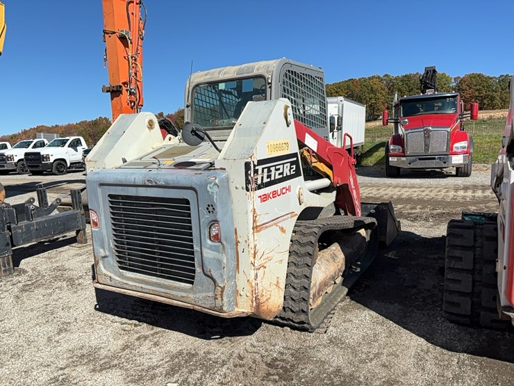 takeuchi-tl12r2-image-2