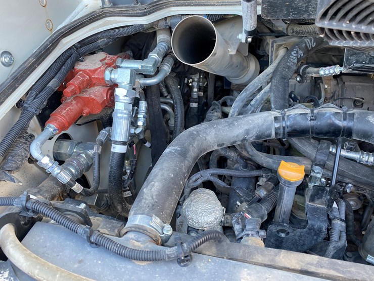 takeuchi-tl8r2-image-19