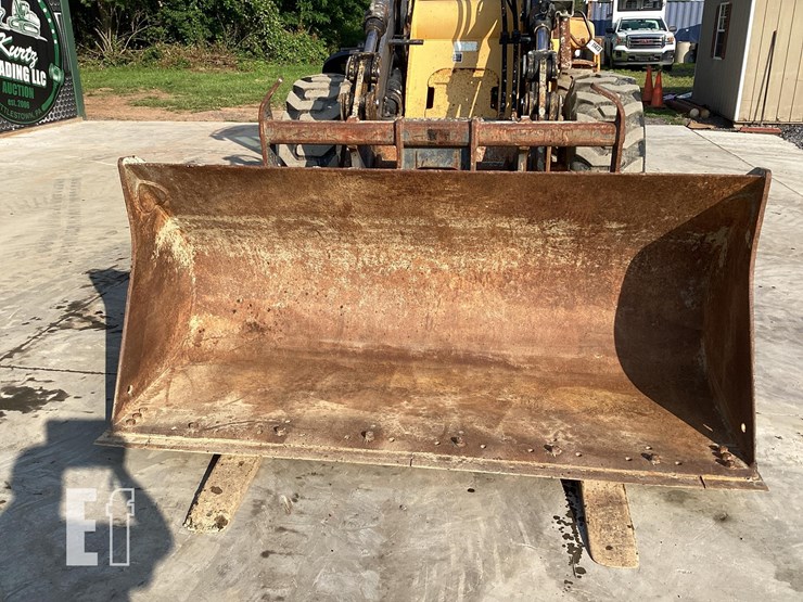 2002-deere-tc44h-image-9