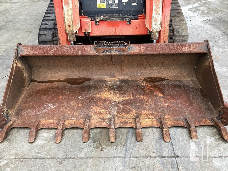 2019-kubota-svl95-2s-image-11