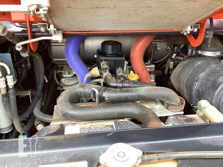 2019-kubota-svl95-2s-image-14