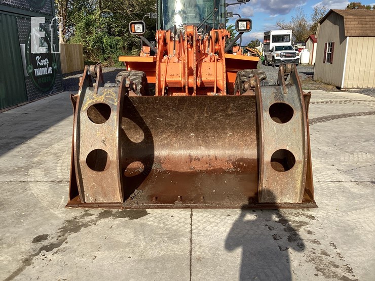 2017-doosan-dl250-5-image-8