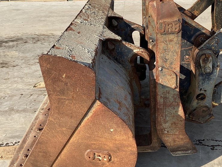 2002-deere-tc44h-image-10