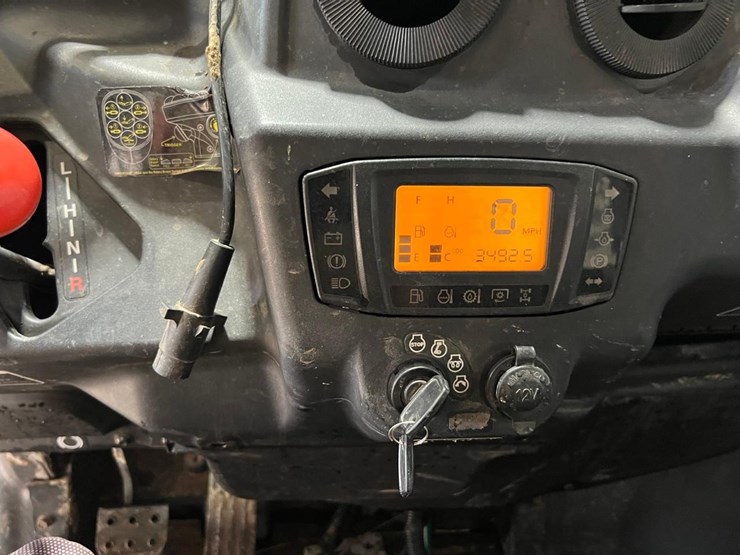 kubota-rtv-x1100c-image-21