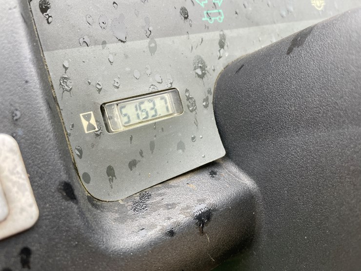 john-deere-gator-image-27