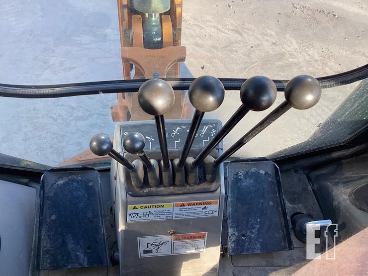 2023-case-580sn-image-20