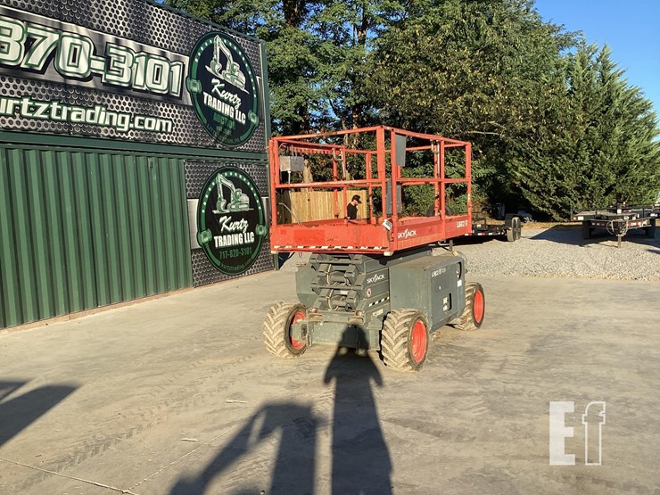 2016-skyjack-sj6832rt-image-8