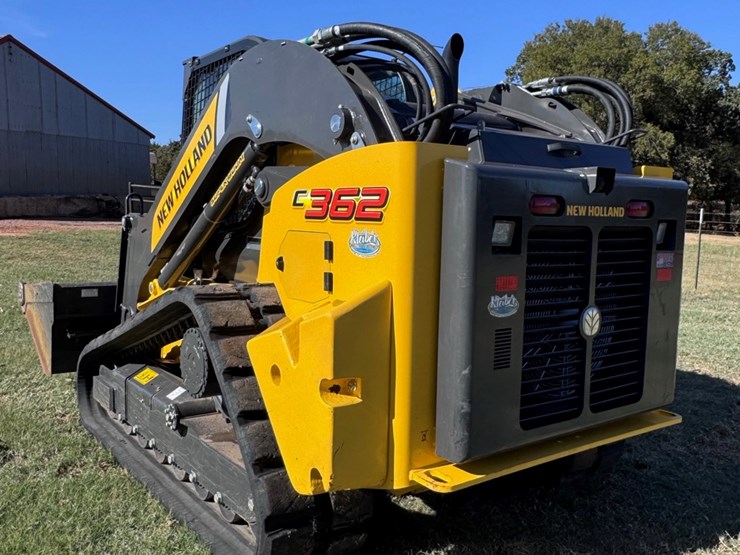 2024-new-holland-c362-image-11