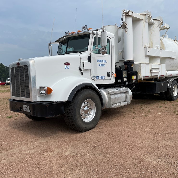 2011 PETERBILT 365
